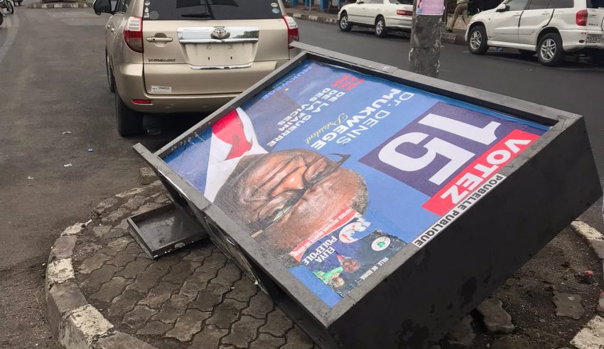 Avions réquisitionnés, ses affiches vandalisées : Mukwege dénonce des « agissements malveillants du pouvoir»